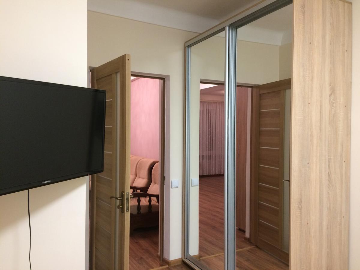 Apartments Печерск Kiev Eksteriør billede